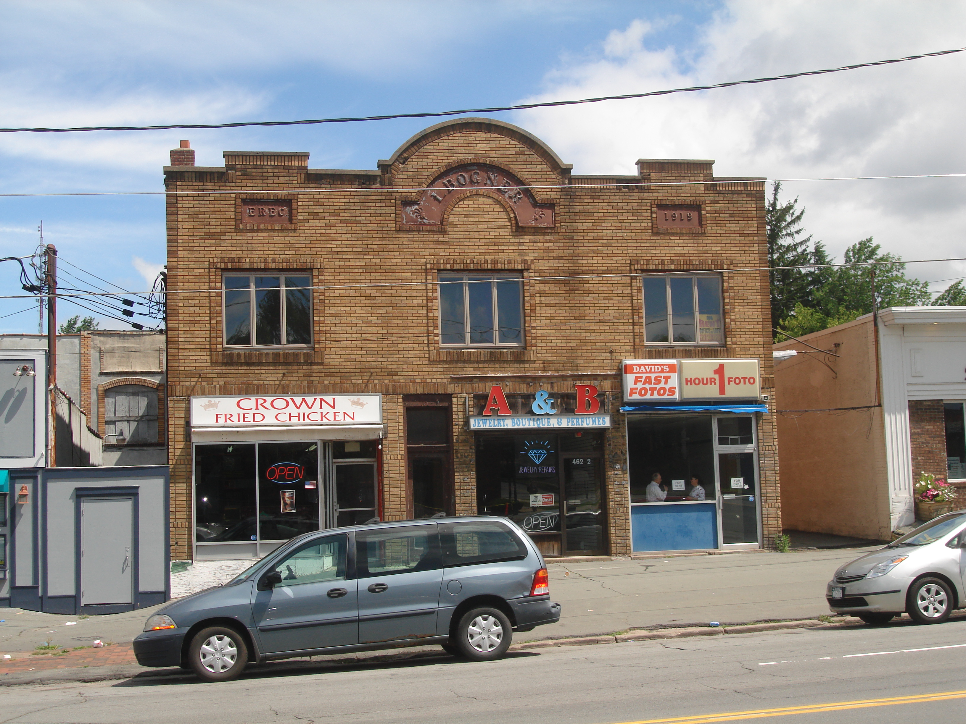 BroadwayN462.jpg