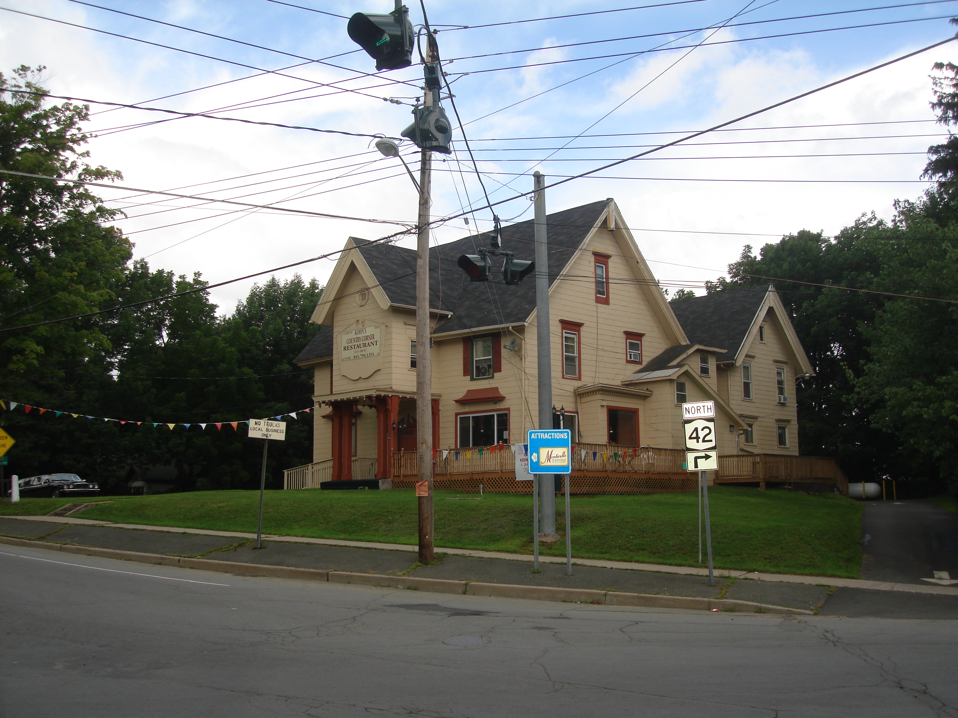 BroadwayS548.jpg